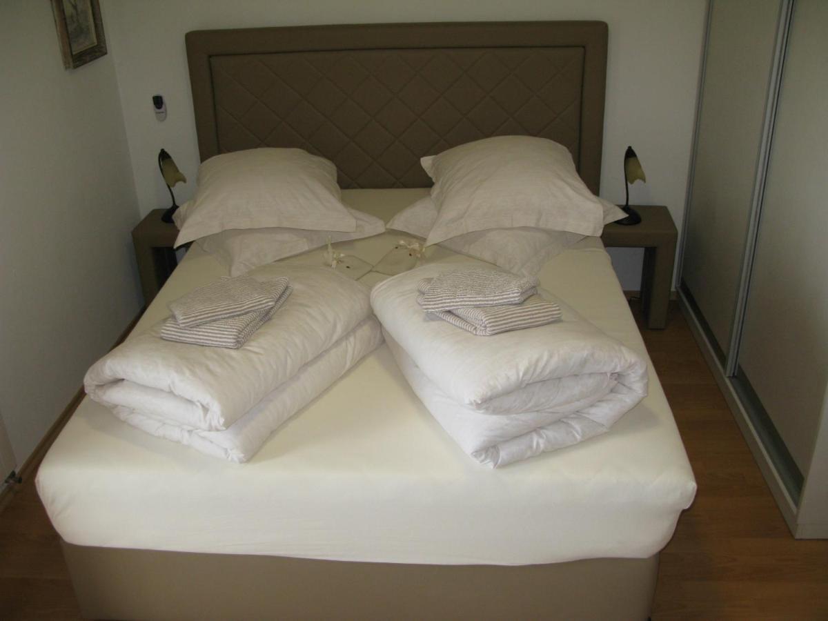 Iris Bed & Breakfast 3*